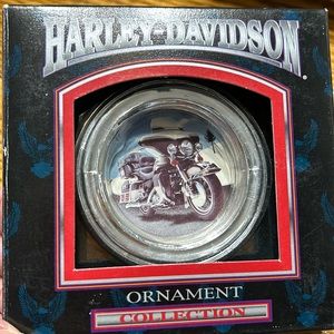 Cavanagh Harley Davidson collaboration 1999 Christmas ornament. Electraglide.